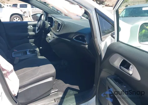 2018 Chrysler Pacifica Touring Plus из США, поврежденный, VIN 2C4RC1FG0JR287288